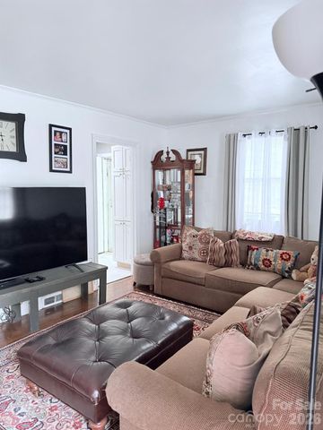 4937 S Tryon Street, Charlotte, NC 28217