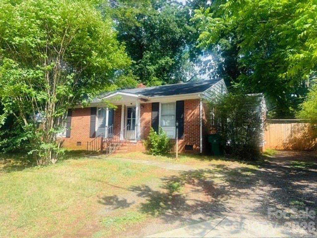 4937 S Tryon Street, Charlotte, NC 28217