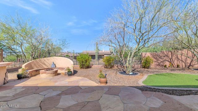 41734 N MAIDSTONE Court, Phoenix, AZ 85086