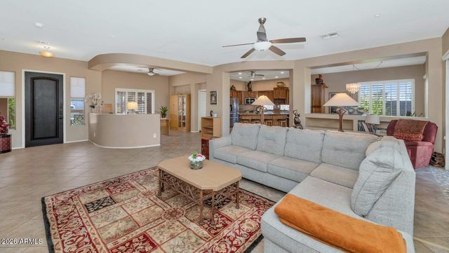 41734 N MAIDSTONE Court, Phoenix, AZ 85086