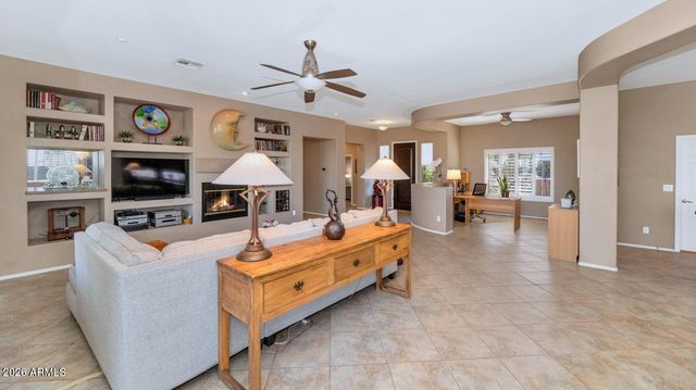 41734 N MAIDSTONE Court, Phoenix, AZ 85086