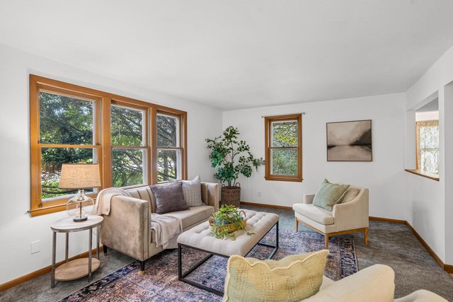 3487 Town Line ROAD, West Bend, WI 53095