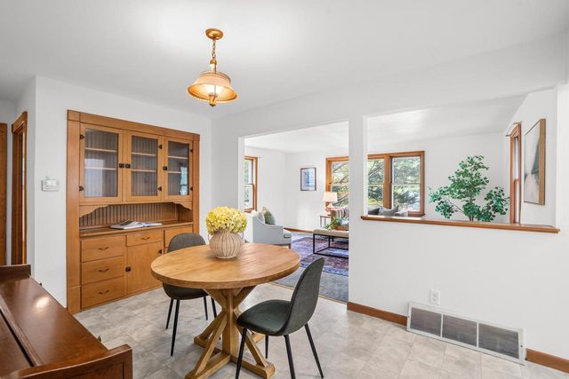 3487 Town Line ROAD, West Bend, WI 53095