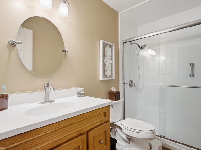 2982 Roundtree Drive, Troy, MI 48083