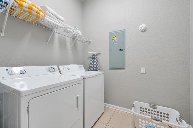 5048 SHOREWAY LOOP 40104, Orlando, FL 32819