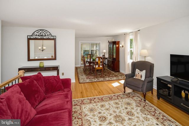 865 MOREFIELD RD, Philadelphia, PA 19115