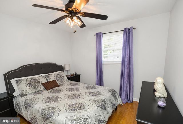 865 MOREFIELD RD, Philadelphia, PA 19115