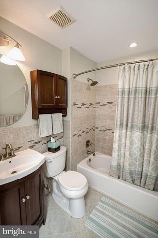 865 MOREFIELD RD, Philadelphia, PA 19115