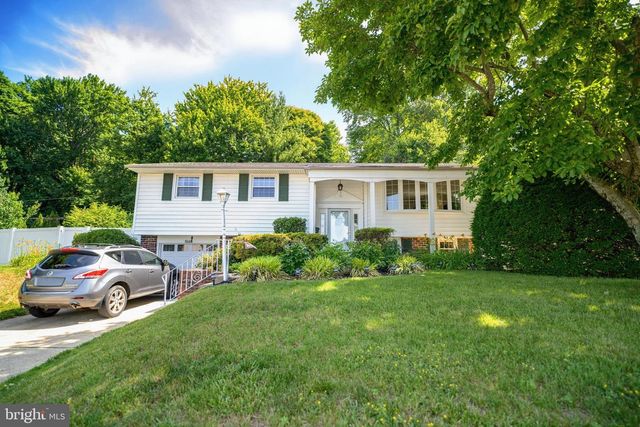 865 MOREFIELD RD, Philadelphia, PA 19115