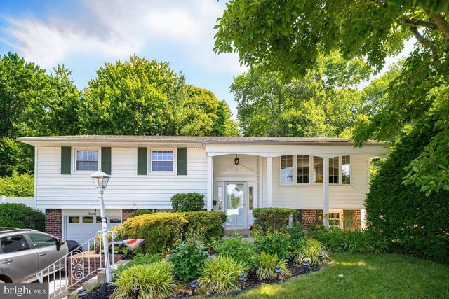865 MOREFIELD RD, Philadelphia, PA 19115