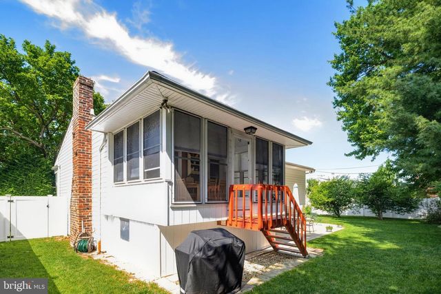 865 MOREFIELD RD, Philadelphia, PA 19115