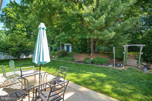 865 MOREFIELD RD, Philadelphia, PA 19115