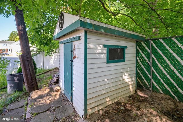 865 MOREFIELD RD, Philadelphia, PA 19115