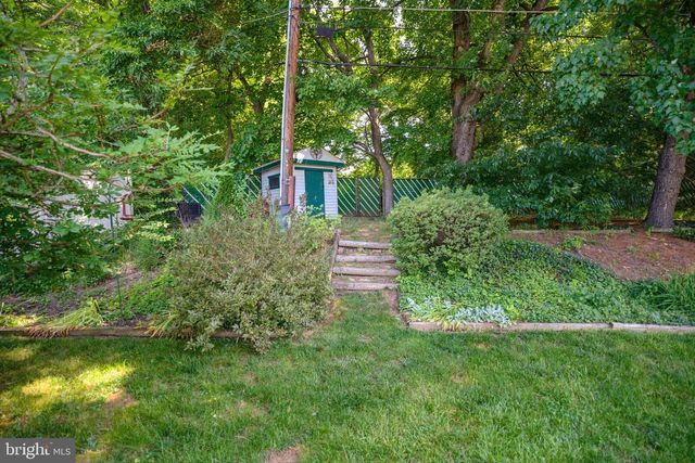 865 MOREFIELD RD, Philadelphia, PA 19115