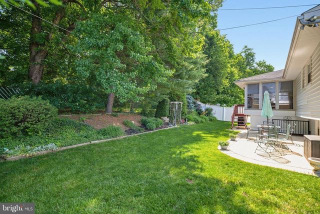 865 MOREFIELD RD, Philadelphia, PA 19115