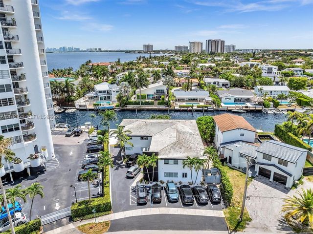 11900 N Bayshore Dr 206, North Miami, FL 33181