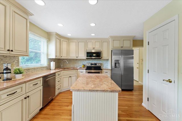 6459 Sherrybrook Drive, Green Twp, OH 45248