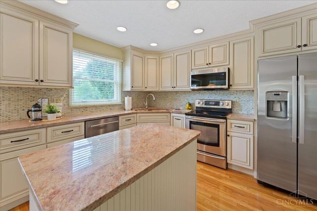 6459 Sherrybrook Drive, Green Twp, OH 45248