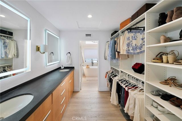 811 W 15th 2B, Newport Beach, CA 92663