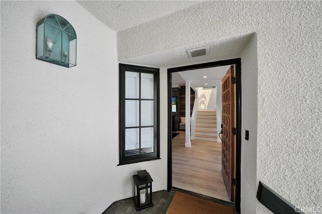 811 W 15th 2B, Newport Beach, CA 92663