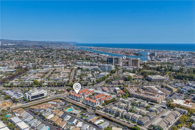 811 W 15th 2B, Newport Beach, CA 92663