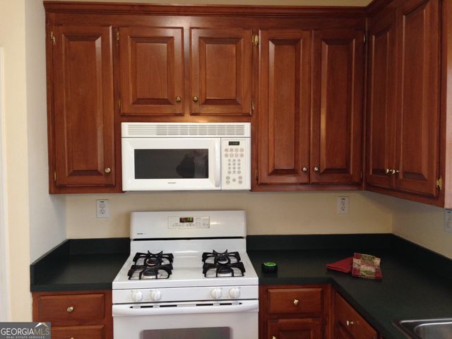 510 Montrachet Court, Lawrenceville, GA 30043