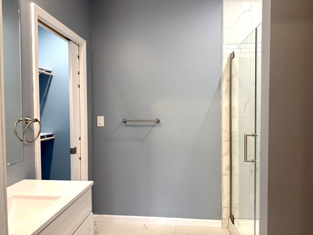 1104 N Midway Court, Marion, IL 62959