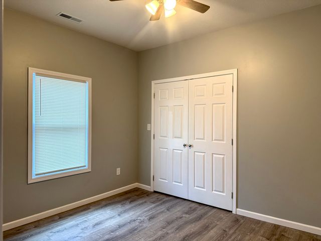 1104 N Midway Court, Marion, IL 62959