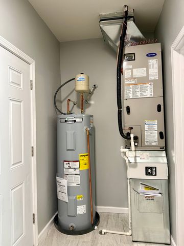 1104 N Midway Court, Marion, IL 62959