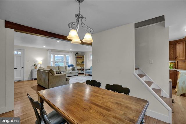 5965 LEEBEL RD, East Petersburg, PA 17520