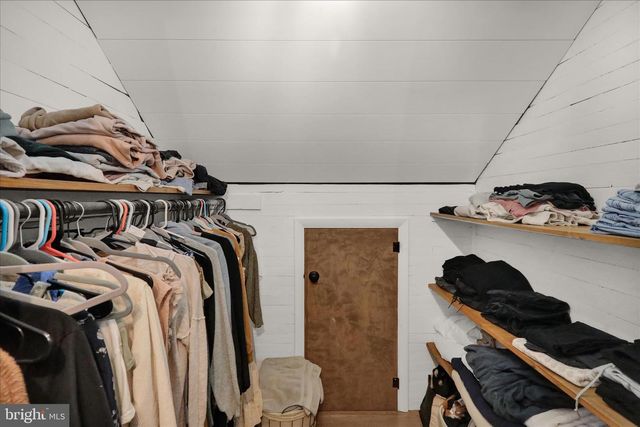 5965 LEEBEL RD, East Petersburg, PA 17520