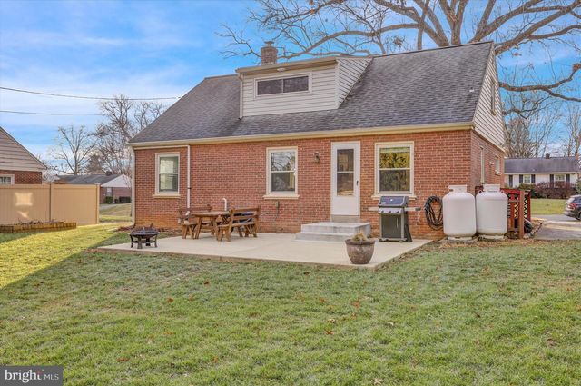 5965 LEEBEL RD, East Petersburg, PA 17520