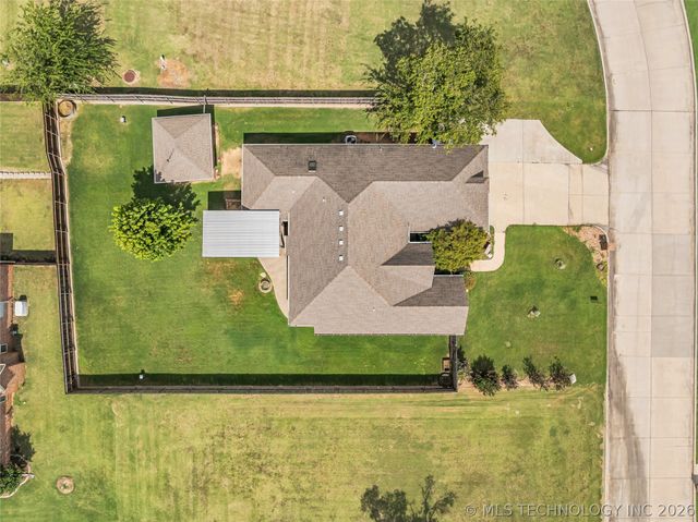 402 Birdseye, Sulphur, OK 73086