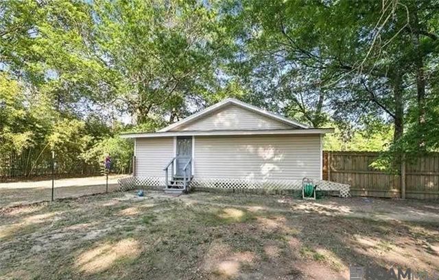 26611 Deer Ln, Holden, LA 70744