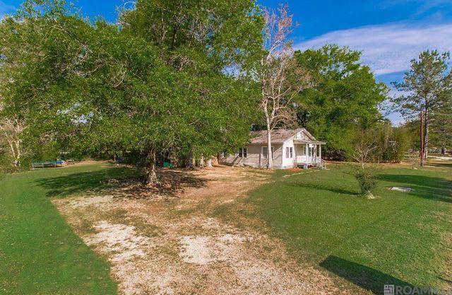 26611 Deer Ln, Holden, LA 70744