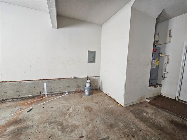 6720 Manor Creek Drive, Douglasville, GA 30135