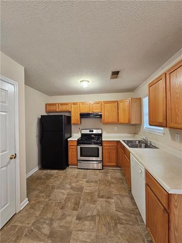 6720 Manor Creek Drive, Douglasville, GA 30135