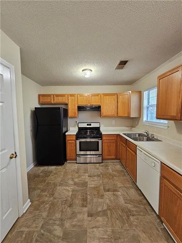 6720 Manor Creek Drive, Douglasville, GA 30135