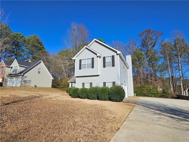 6720 Manor Creek Drive, Douglasville, GA 30135