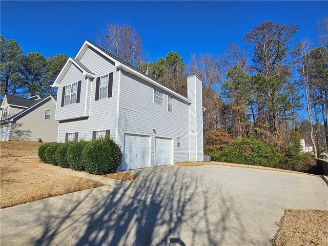 6720 Manor Creek Drive, Douglasville, GA 30135