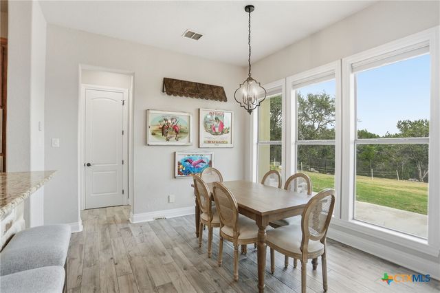 426 County Road 2801 W, Mico, TX 78056