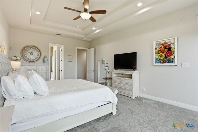 426 County Road 2801 W, Mico, TX 78056