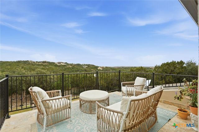 426 County Road 2801 W, Mico, TX 78056