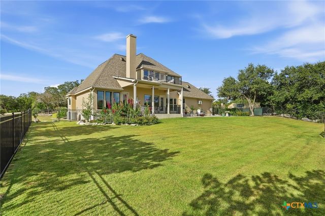 426 County Road 2801 W, Mico, TX 78056