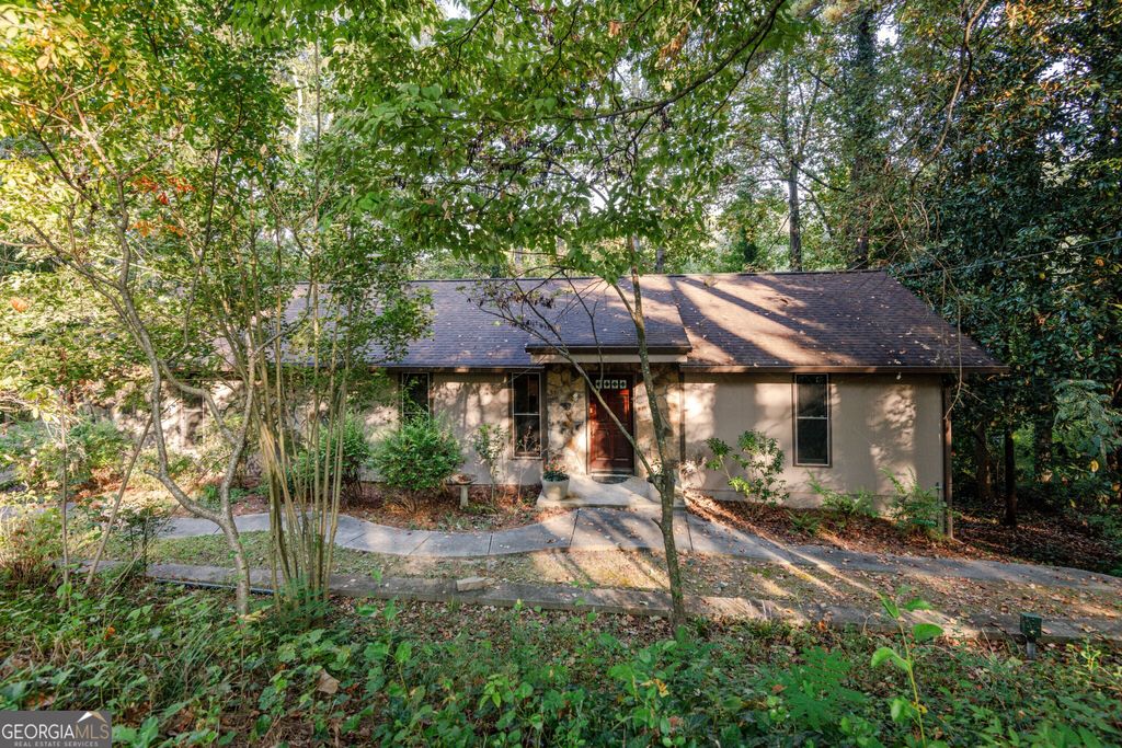 4368 Laurel Circle SE, Smyrna, GA 30082