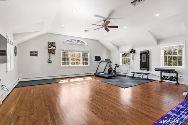 10 Maurice Street, Norwalk, CT 06851