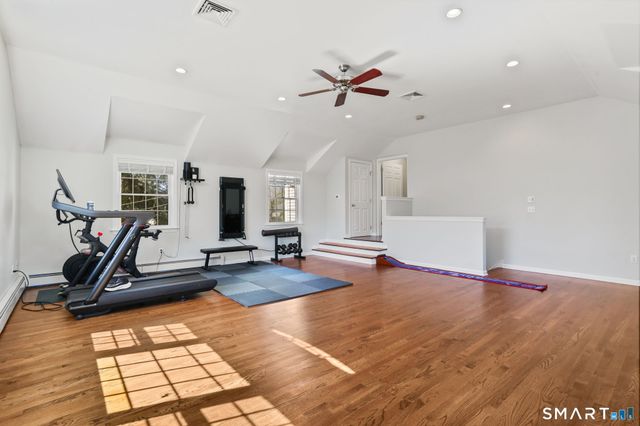 10 Maurice Street, Norwalk, CT 06851