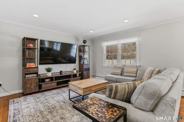 10 Maurice Street, Norwalk, CT 06851