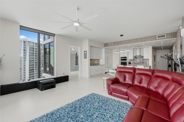 301 1ST STREET S 2705, St Petersburg, FL 33701