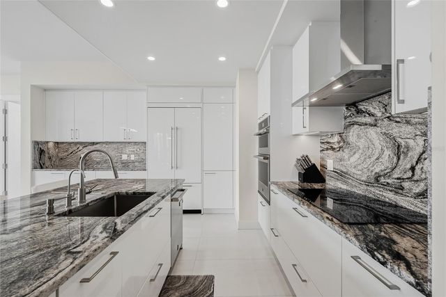 301 1ST STREET S 2705, St Petersburg, FL 33701